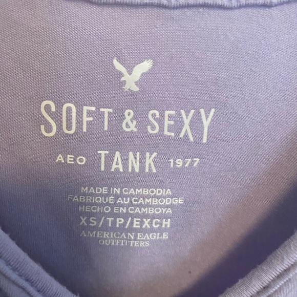 American Eagle top. - Picture 2 of 2